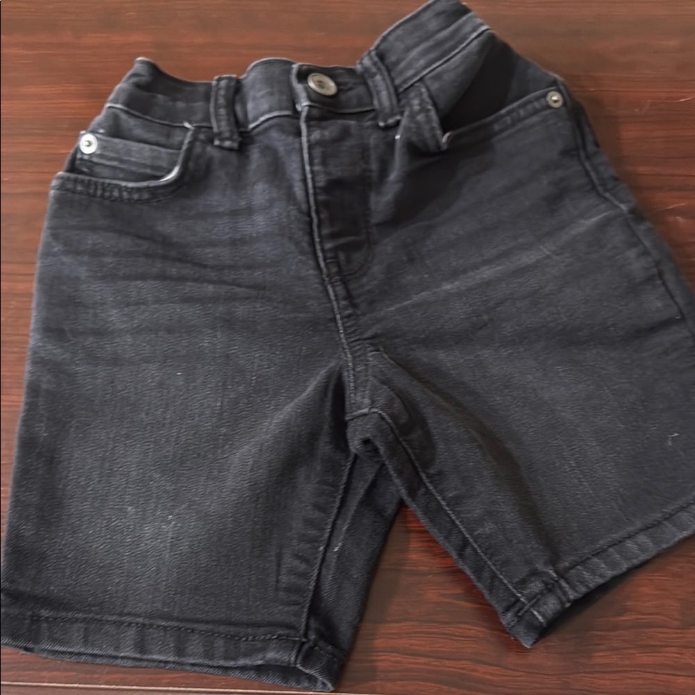 The Children’s Place Stylish Black Kids Denim Shorts toddler size 3T EUC